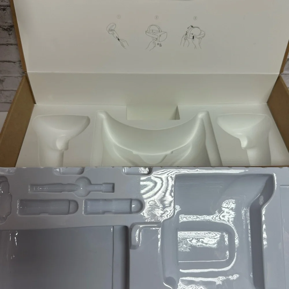 Meta Quest 2 Accessories 2 Batteries Manual Straps Silicone Face Glass Spacer